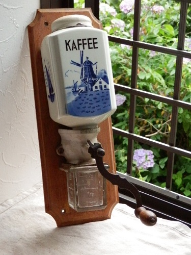 画像: 壁掛けコーヒーミル　（KAFFEE)♪